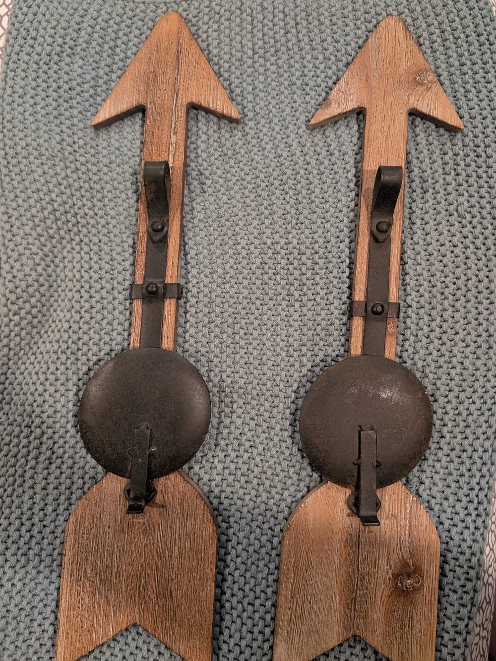 Wall Decor - Arrow Shaped Candle Holders W/Wall Mount